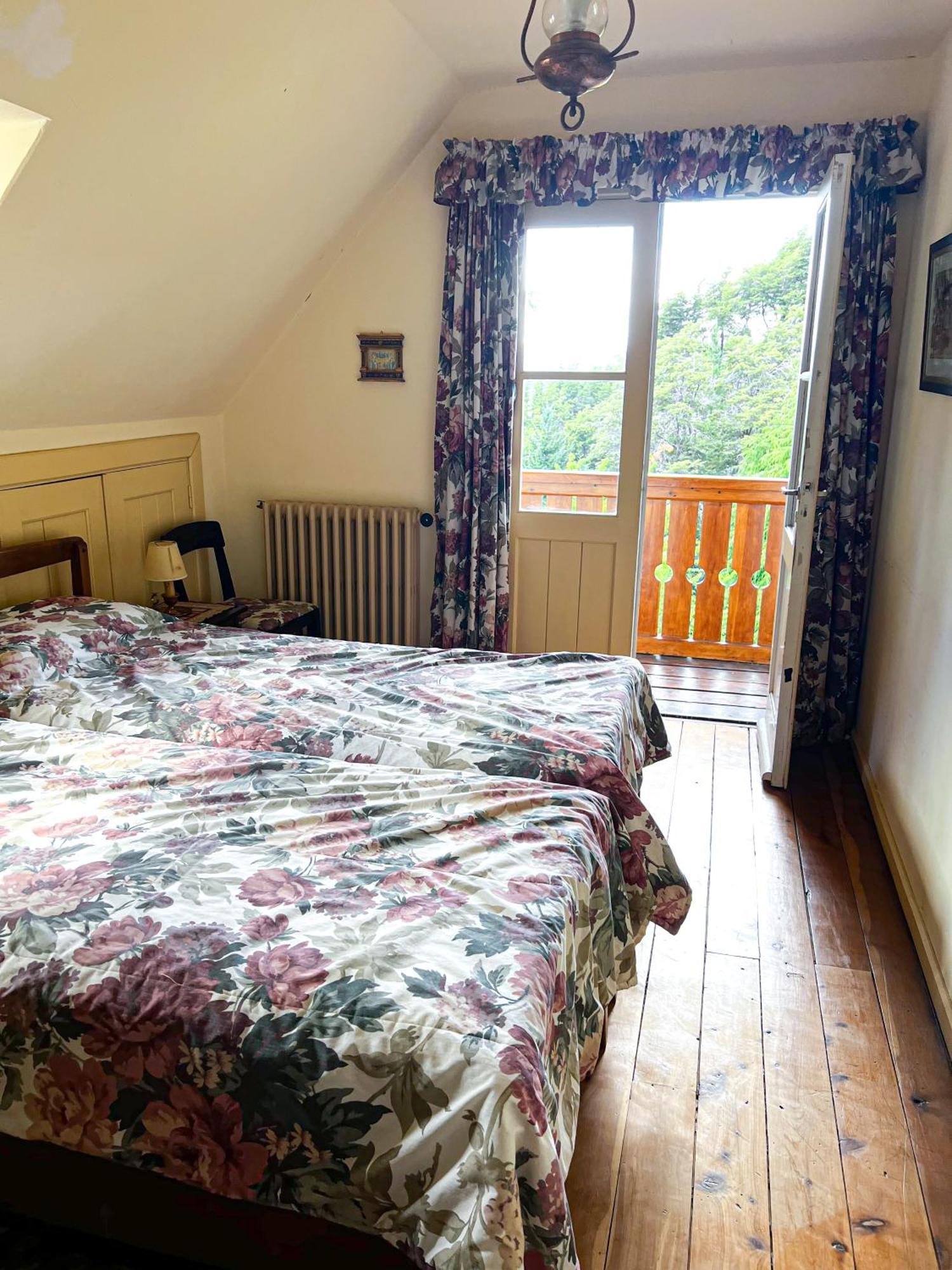 Tres Amapolas Llao Llao Bed and breakfast San Carlos de Bariloche